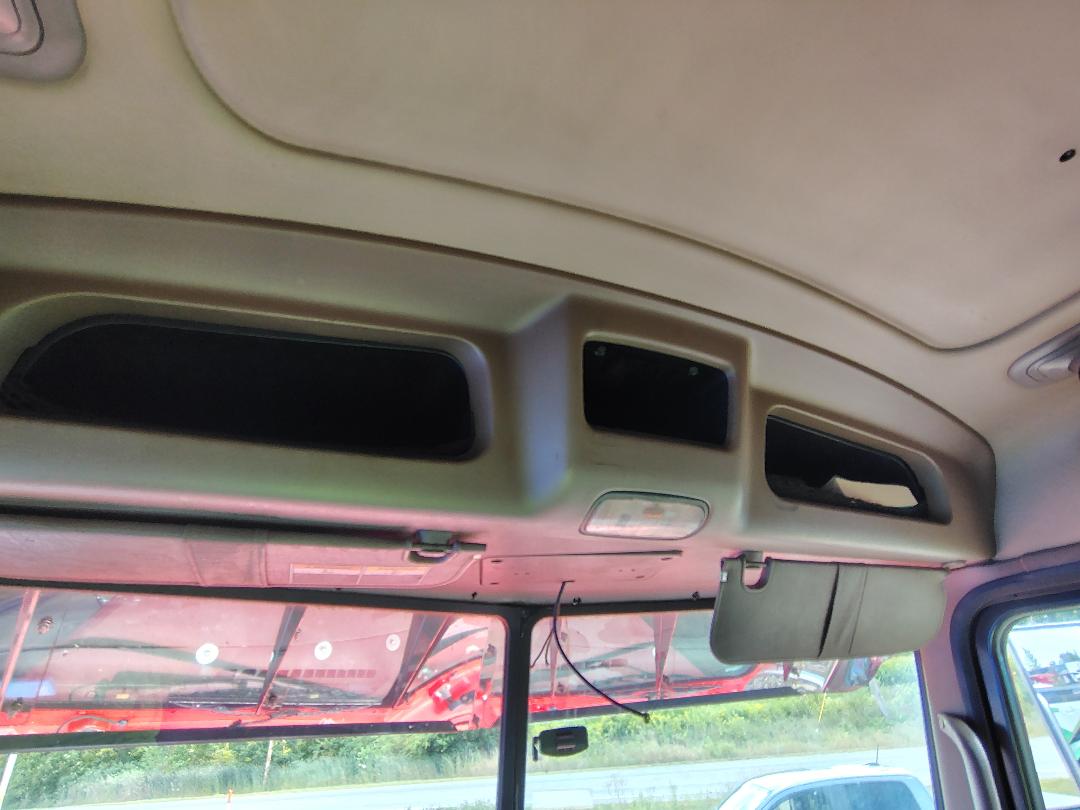 2008 PETERBILT - Image 20